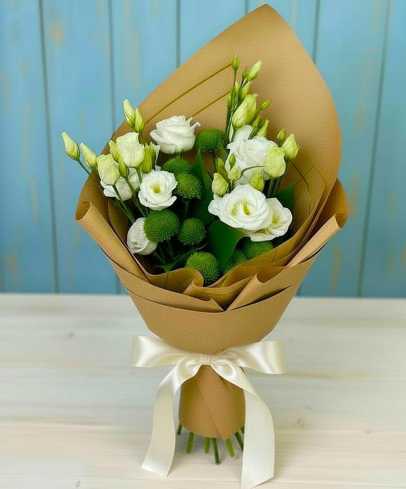 Букет цветов из: Хризантемы и Лизиантусы в Лесной