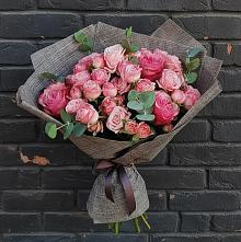 Букет цветов из:  Розы в Лесной